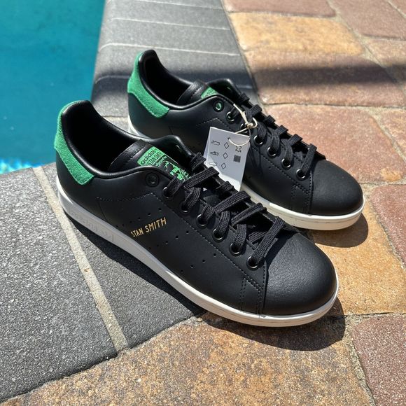 MEN'S Adidas Originals Stan Smith Core Black Green GZ6314 - Picture 1 of 10